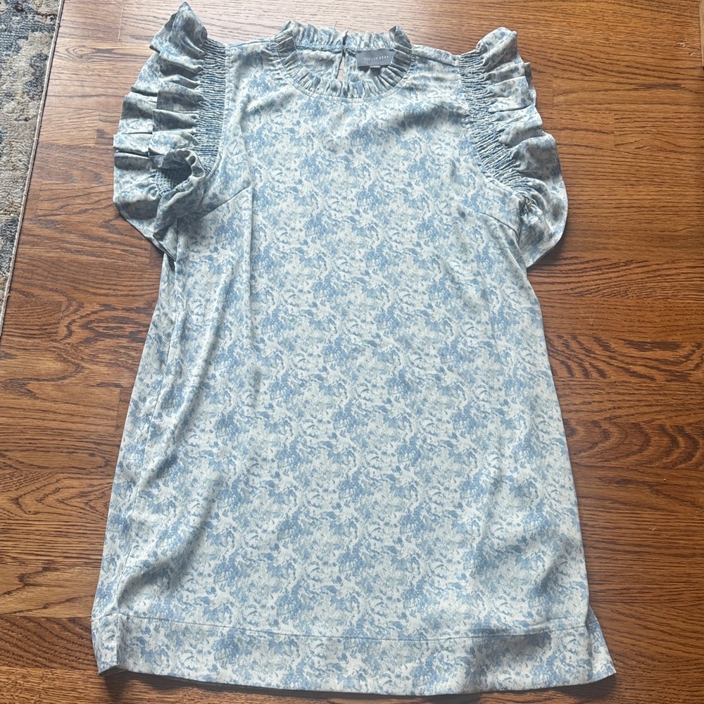Floral Ruffle Sleeve Mini Dress -blue and white
